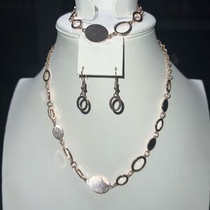 Rose Gold Tone Oval Chain Link Jewelry‎ Suite. Necklace, Earrings and Bracelet